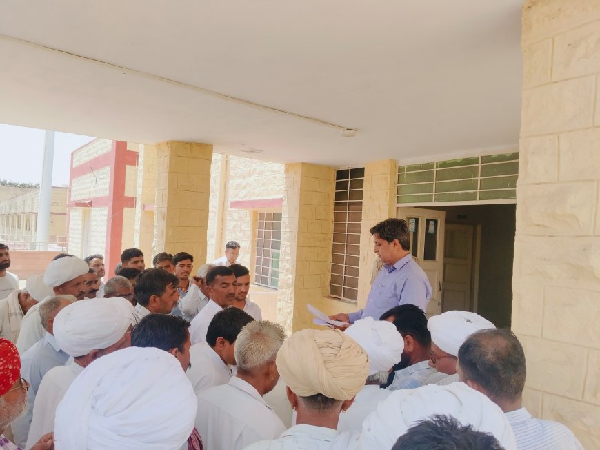 पंचायत पुर्नगठन के विरोध में सेवनियाला ग्रामवासियों ने दिया उपखण्ड अधिकारी को ज्ञापन